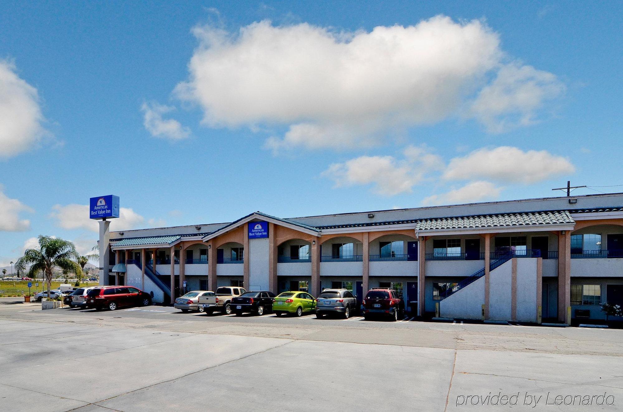 Americas Best Value Inn Corona Exteriér fotografie
