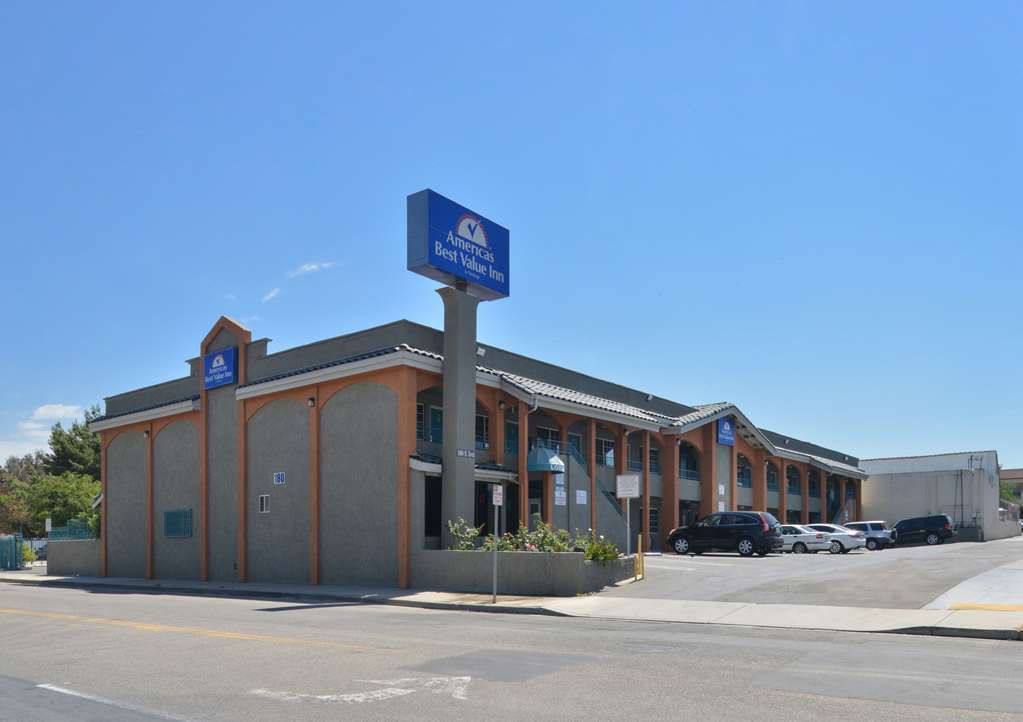 Americas Best Value Inn Corona Exteriér fotografie